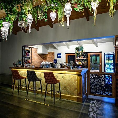 Albero Hotel Perama  Extérieur photo