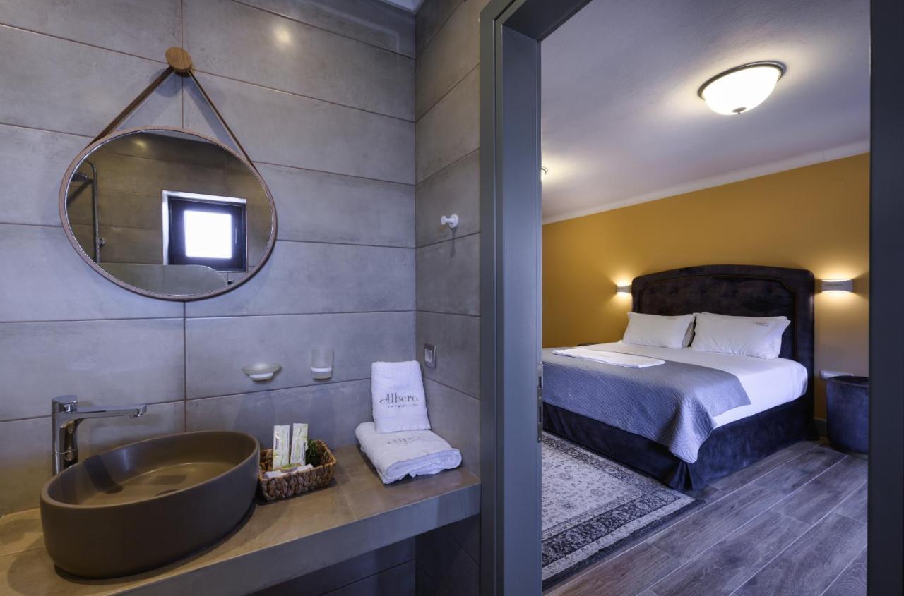 Albero Hotel Perama  Extérieur photo