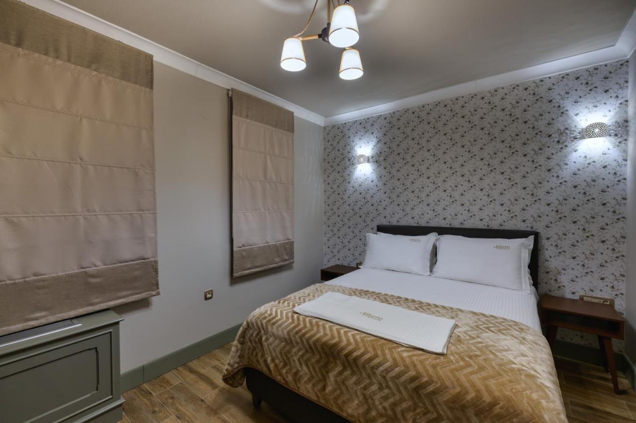 Albero Hotel Perama  Extérieur photo